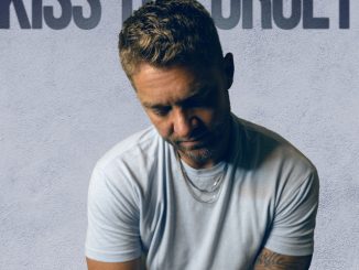 Brett Young - Kiss To Forget MP3